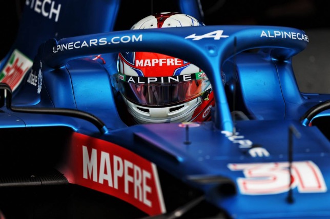 Эстебан Окон за рулём машины Alpine F1, фото XPB