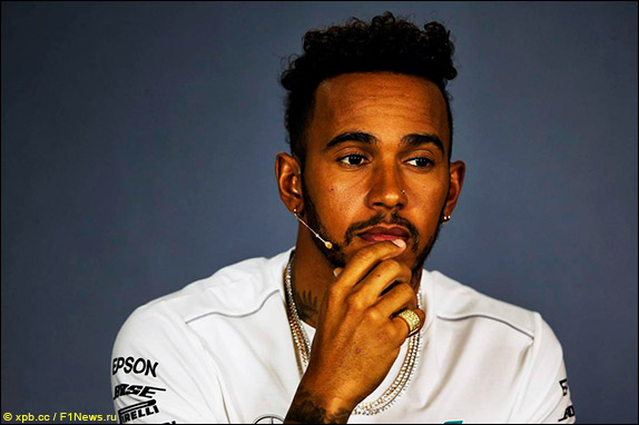 Льюис Хэмилтон