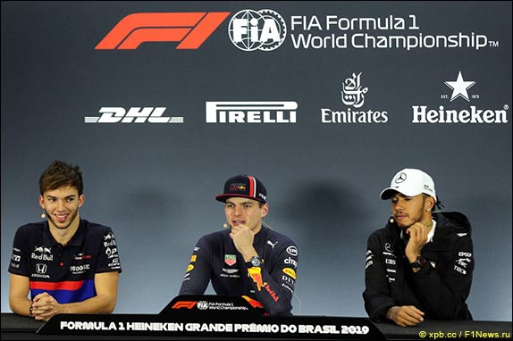 Пресс-конференция в воскресенье