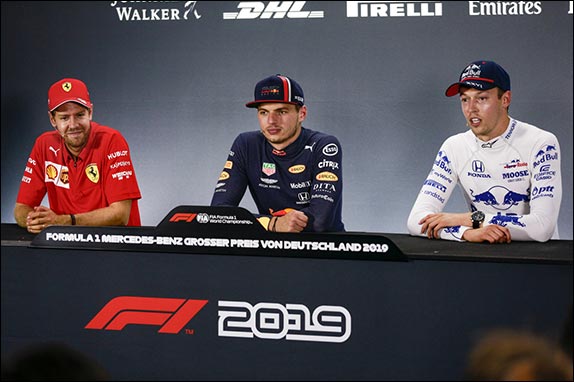 Пресс-конференция после гонки