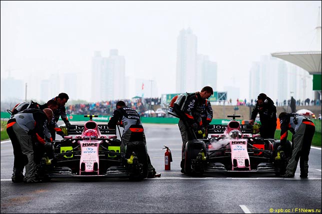 Гонщики Force India