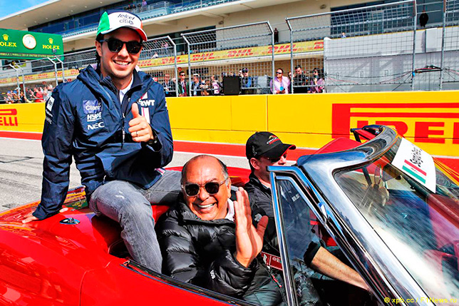 Серхио Перес и его отец на параде пилотов в Остине