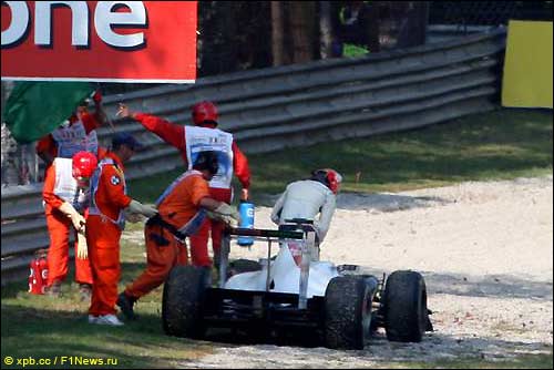 Сход Серхио Переса