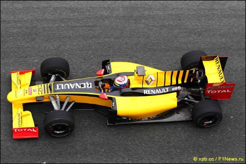 Виталий Петров на тестах в Хересе