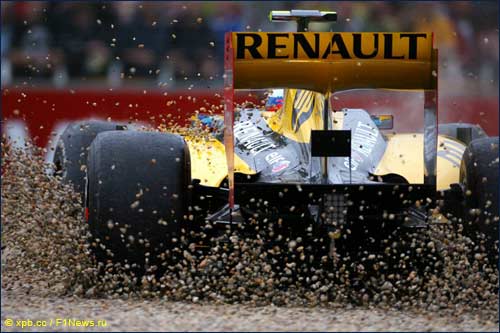 Ошибка Виталия Петрова в Альберт-парке