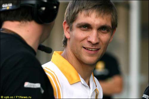 Виталий Петров