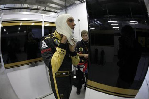 Виталий Петров со своим тренером Чави Мартосом