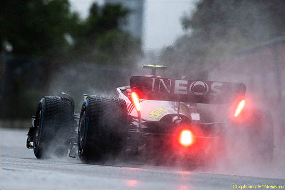 Джордж Расселл