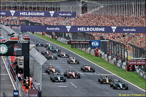 Старт Гран При Австралии