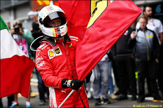 Себастьян Феттель выиграл гонку в Спа, одержав пятую победу в сезоне и 52-ю в карьере