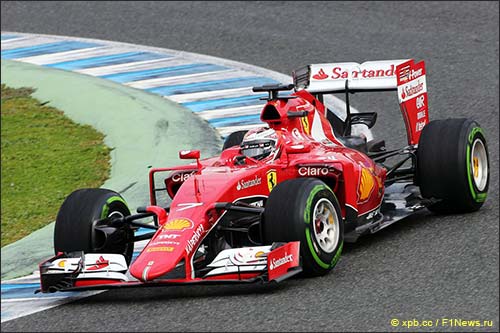 Кими Райкконен за рулём Ferrari SF15-T на тестах в Хересе