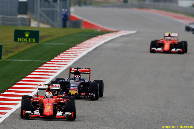 Себастьян Феттель на трассе в Остине