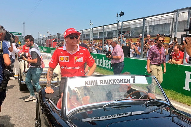 Кими Райкконен на параде пилотов перед Гран При Канады