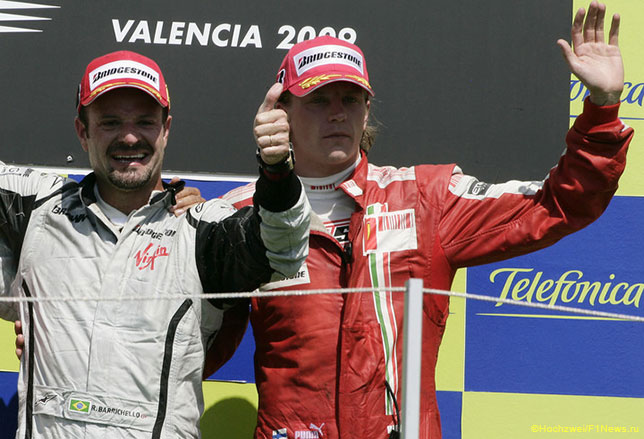 Рубенс Баррикелло и Кими Райкконен на подиуме Гран При Европы 2009 года