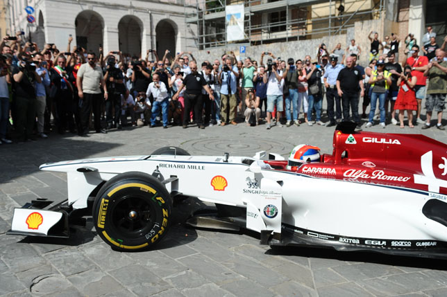 Антонио Джовинацци на вручении приза имени Лоренцо Бандини