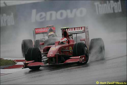 Кими Райкконен во время Гран При Китая