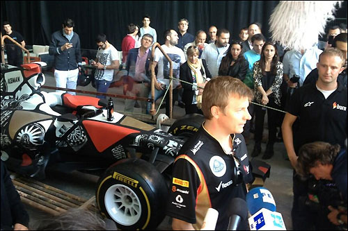 Кими Райкконен принимал участие в перекрашивании машины Lotus