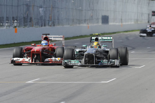 Фернандо Алонсо обходит Льюиса Хэмилтона на трассе Гран При Канады