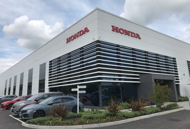 База Honda Racing F1 в Милтон-Кинсе