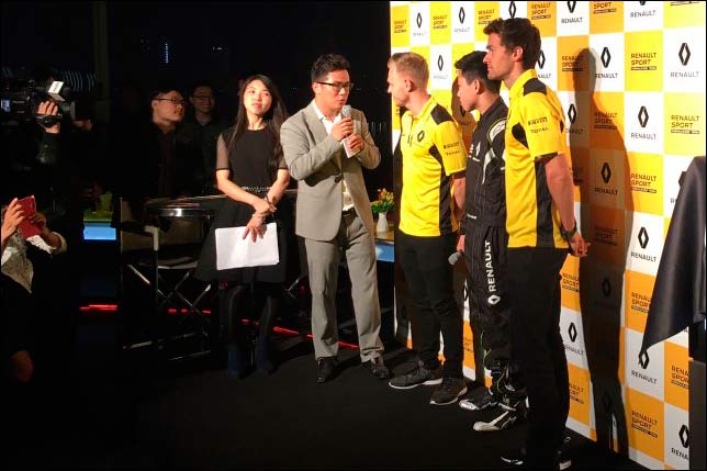 Основные пилоты Renault и Сунь Юэ Ян на мероприятии в Шанхае