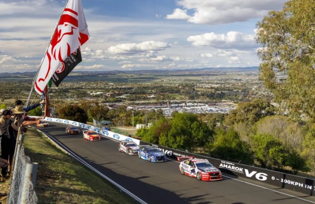 Эпизод гонки Bathurst 1000