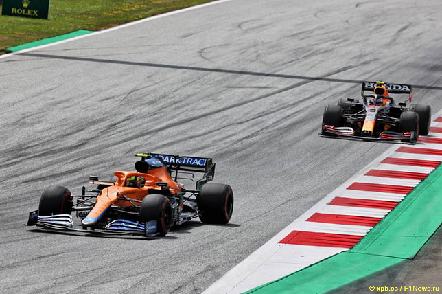 Ландо Норрис ведёт борьбу на трассе Гран При Штирии