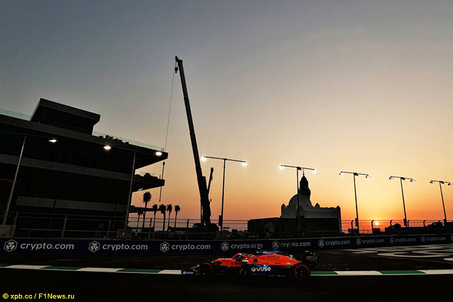 Даниэль Риккардо на тренировках в Джидде