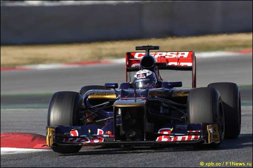 Даниэль Риккардо на тестах в Барселоне