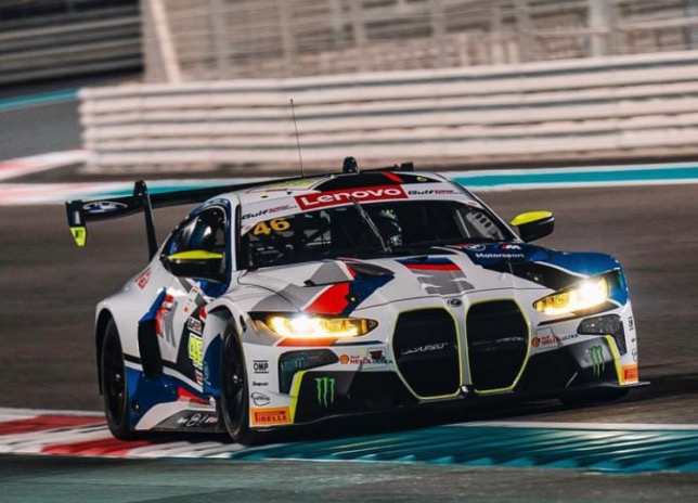 Машина экипажа №46 на трассе в Абу-Даби, фото пресс-службы WRT