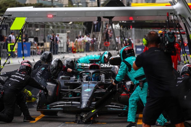 Пит-стоп Джорджа Расселла во время Гран При Азербайджана, фото XPB