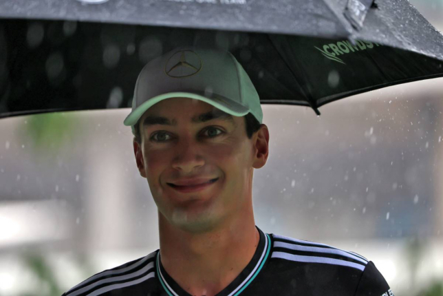 Джордж Расселл в паддоке сингапурской трассы, фото XPB