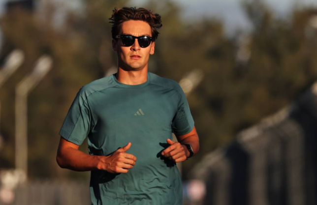 Джордж Расселл на вечерней пробежке перед началом мексиканского гоночного уик-энда, фото XPB