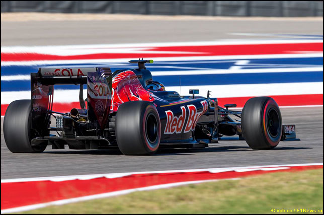 Карлос Сайнс на тренировке в Остине