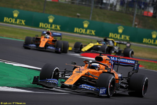 Карлос Сайнс на трассе Гран При Великобритании