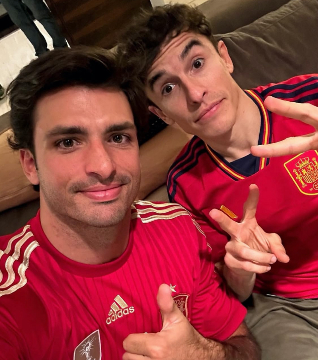 Карлос Сайнс и Марк Маркес, фото из социальных сетей