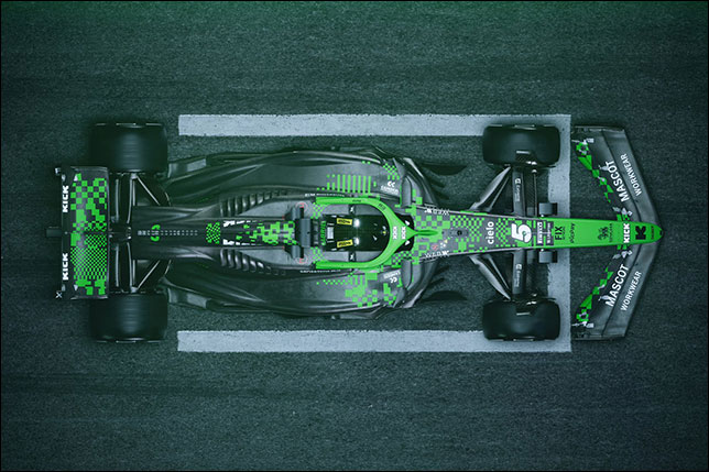 Обновлённая раскраска Sauber