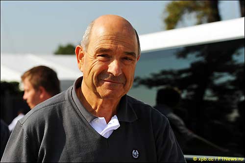 Петер Заубер