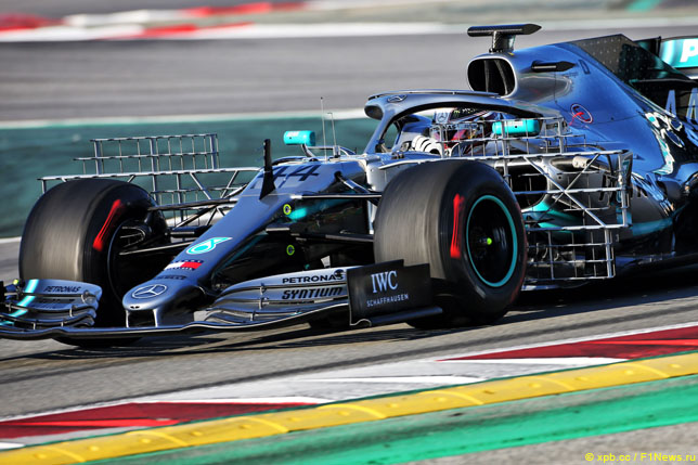 Аэродинамические датчики на Mercedes Льюиса Хэмилтона