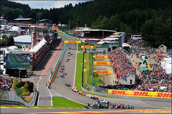 Спа - вид на поворот Eau Rouge