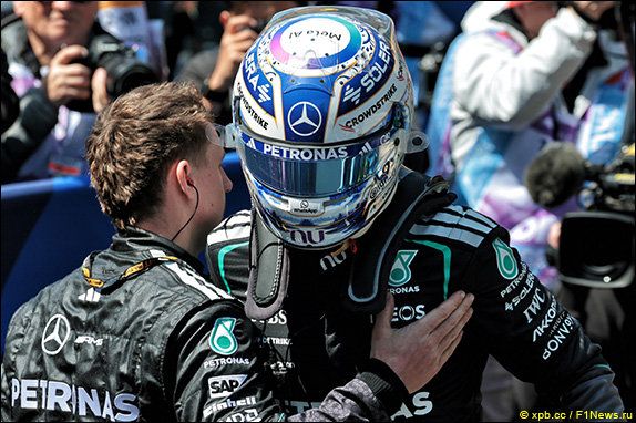 Джордж Расселл выиграл субботний спринт в Шанхае