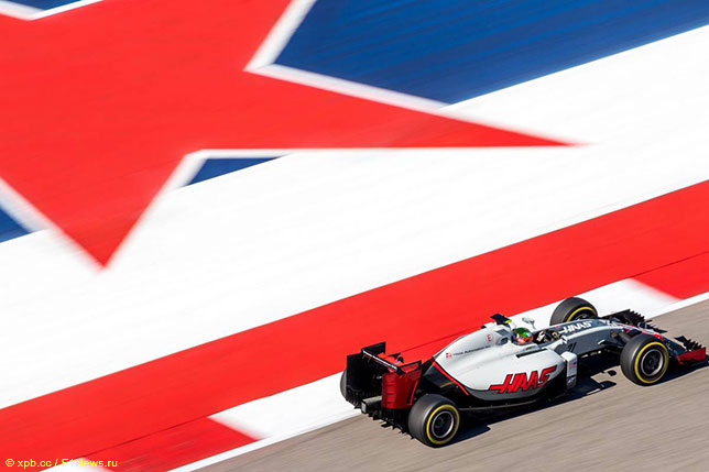 Эстебан Гутьеррес на тренировках в Остине