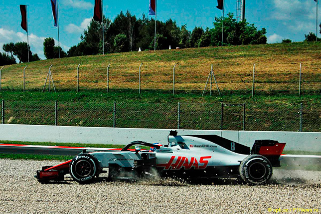 Вылет Романа Грожана на тренировке в Барселоне