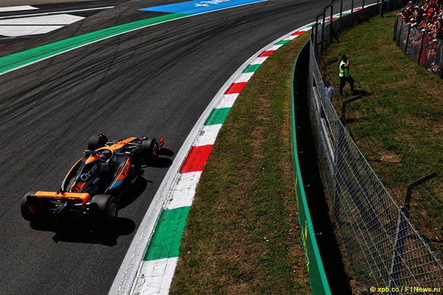 Оскар Пиастри за рулём McLaren MCL60 во время квалификации в Монце