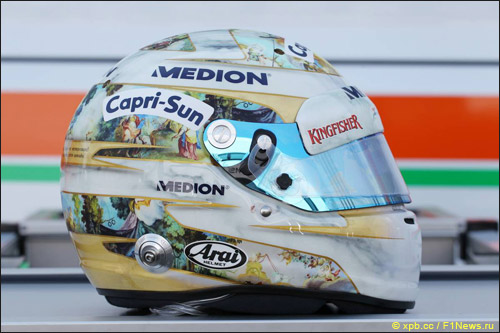 Новый дизайн шлема Адриана Сутила