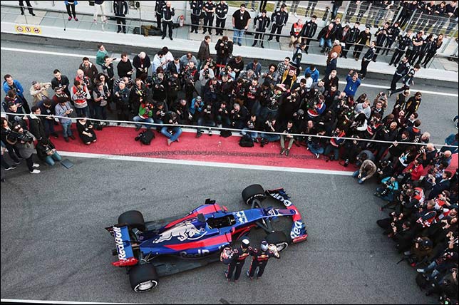 Презентация Scuderia Toro Rosso