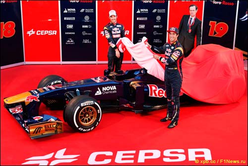 Презентация Scuderia Toro Rosso