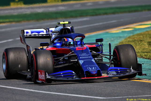 Александер Элбон