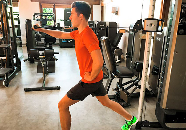 Стоффель Вандорн приступил к интенсивным занятиям в тренировочном лагере в Марбелье