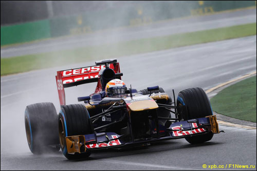 Жан-Эрик Вернь за рулем STR8