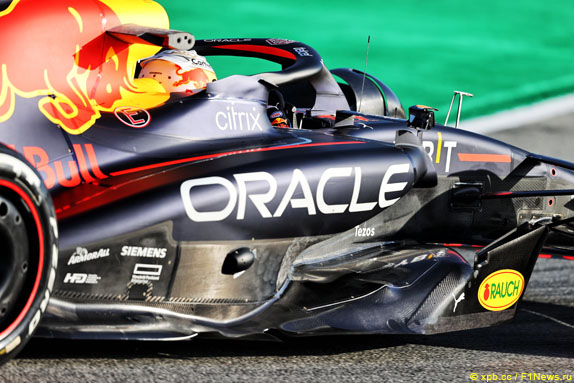 Red Bull RB18